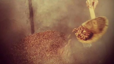 用全自動(dòng)釀酒設(shè)備怎樣才能釀出高端好酒，釀酒老師傅說出實(shí)情！