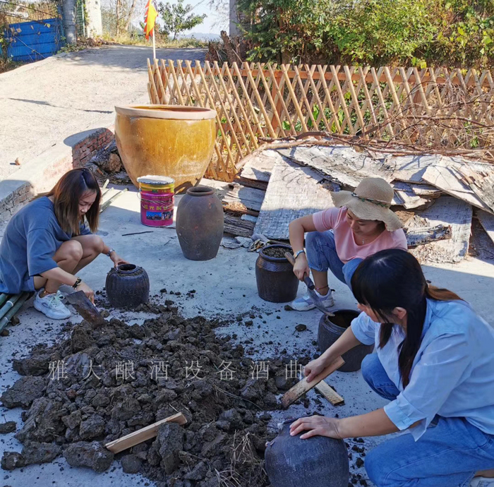 10.18安?？h武功山黑糯米酒坊