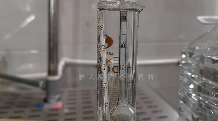 12-31若遇到蒸出來的酒偏酸，可通過復(fù)蒸取低度酒來減少損失