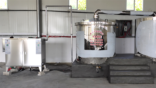 引進(jìn)果酒釀酒設(shè)備開(kāi)啟黃桃釀酒之路，助推鄉(xiāng)村振興