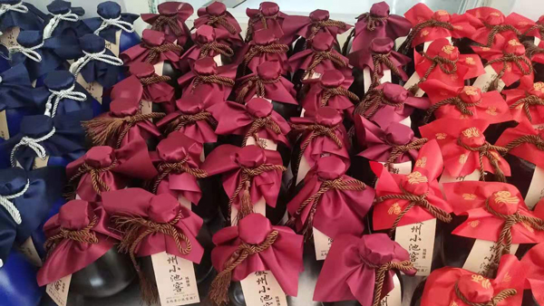 用白酒釀造設(shè)備開酒坊，如果您只會線下銷售就……