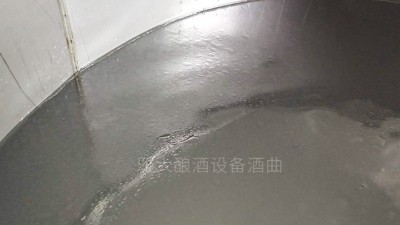 用白酒蒸餾設(shè)備做酒，原料處理不當(dāng)有可能導(dǎo)致上頭！