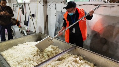 小型酒廠釀酒設(shè)備開(kāi)酒坊，學(xué)習(xí)3-5天就能釀出好酒嗎？