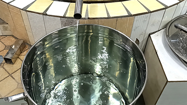 秋季用釀酒蒸餾設(shè)備做酒，影響出酒率的因素有哪些？