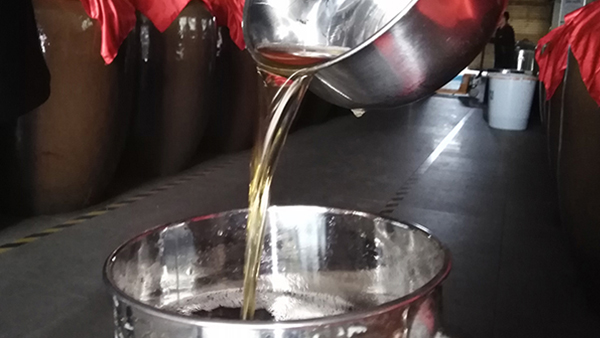 甜型紅高粱黃酒是怎樣釀造出來(lái)的？