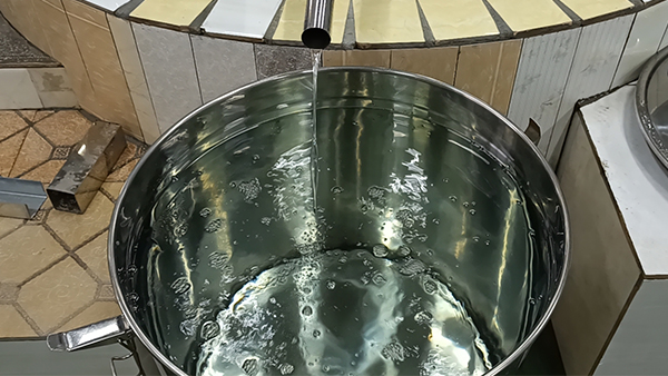 冬季用新型釀酒設備釀出來的酒為什么更易渾濁？