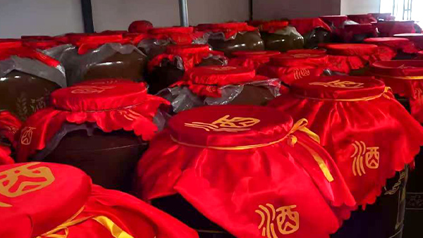 從門窗生意虧空到年入幾十萬，廣西楊老板靠這門手藝逆風(fēng)翻盤