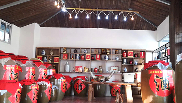 傳統(tǒng)大型釀酒設(shè)備酒坊業(yè)績下滑，是什么影響了酒坊的發(fā)展？