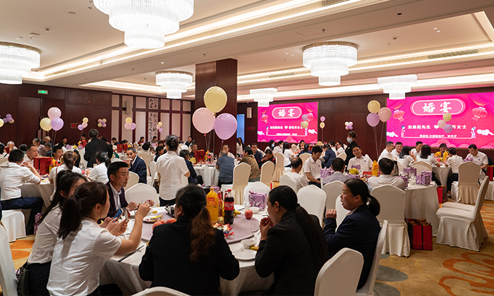 找司儀合作，躺著接單